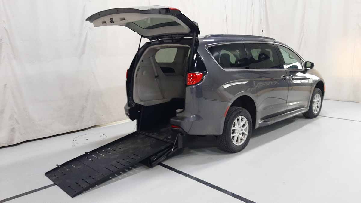 CHRYSLER VOYAGER LXI
