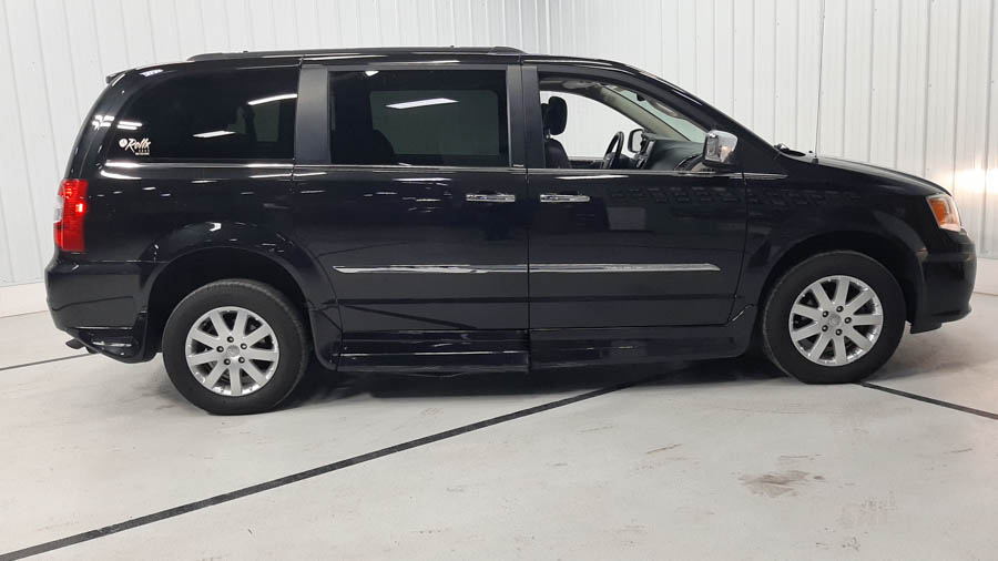 Used 2011 Chrysler Town & Country Touring-L with VIN 2A4RR8DG7BR704217 for sale in Savage, Minnesota
