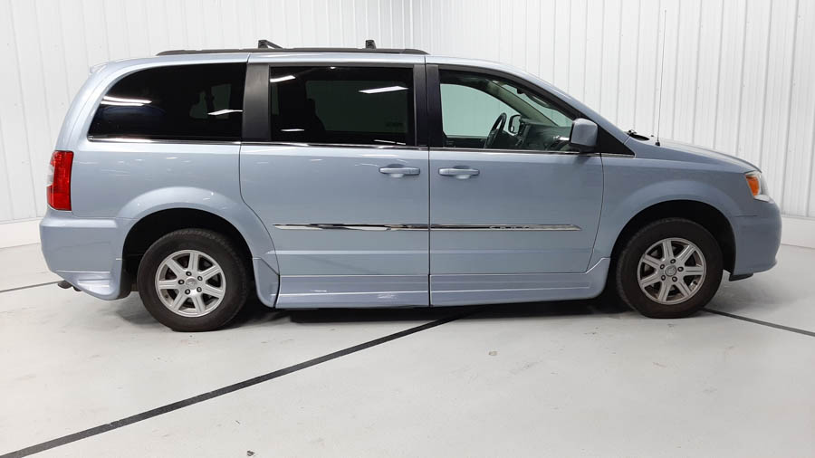 Used 2012 Chrysler Town & Country Touring with VIN 2C4RC1BG3CR339540 for sale in Savage, Minnesota