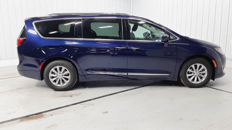 Used 2019 Chrysler Pacifica Touring L with VIN 2C4RC1BG9KR570456 for sale in Savage, Minnesota