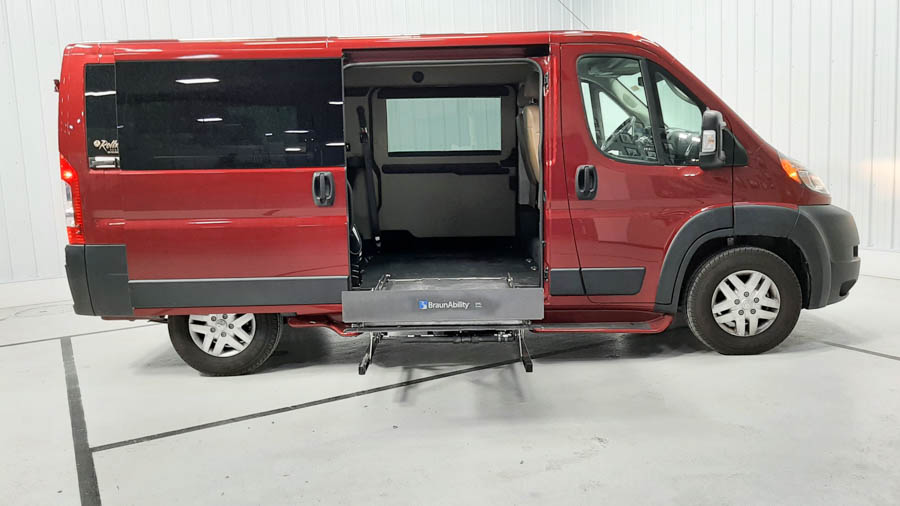 Used 2021 RAM ProMaster Cargo Van  with VIN 3C6LRVAG4ME543156 for sale in Savage, Minnesota