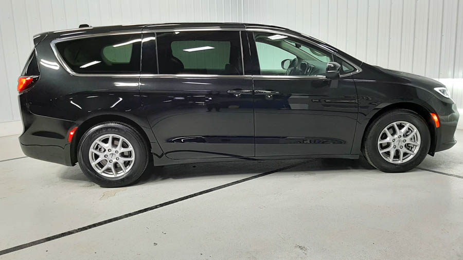 Used 2023 Chrysler Pacifica Touring L with VIN 2C4RC1BG0PR568554 for sale in Savage, Minnesota