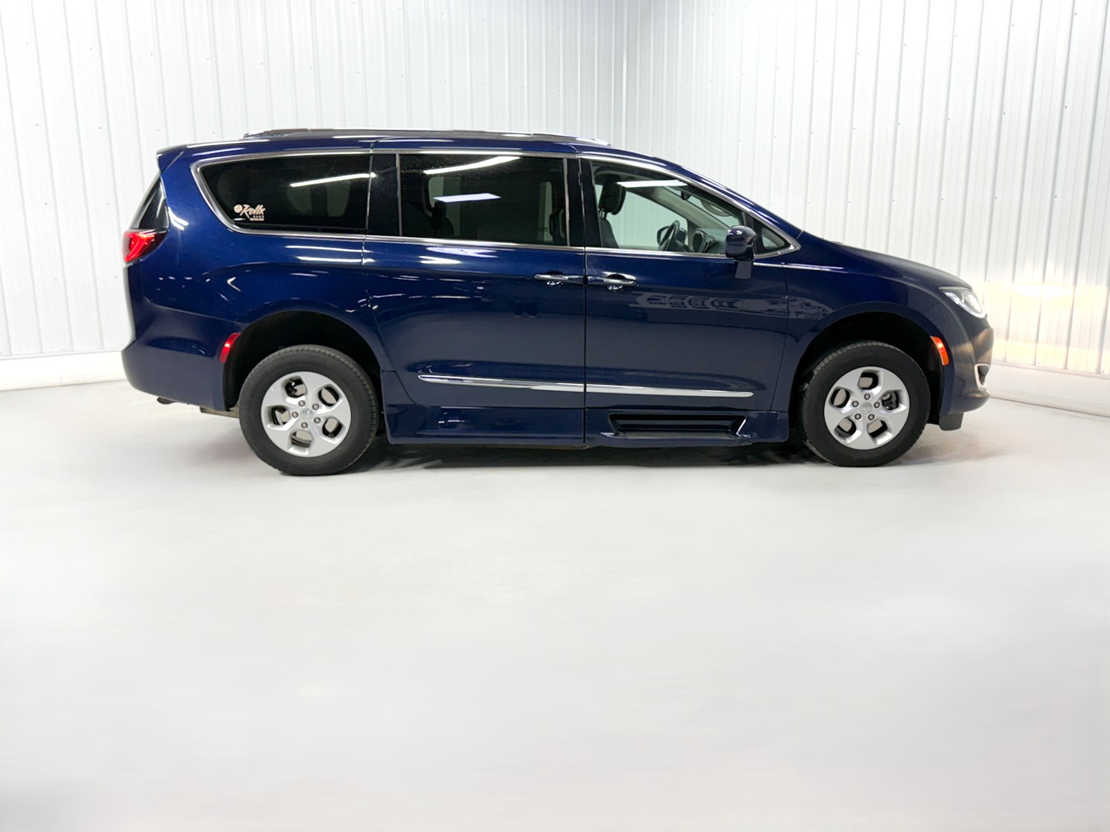 Used 2017 Chrysler Pacifica Touring-L Plus with VIN 2C4RC1EG3HR514324 for sale in Savage, Minnesota