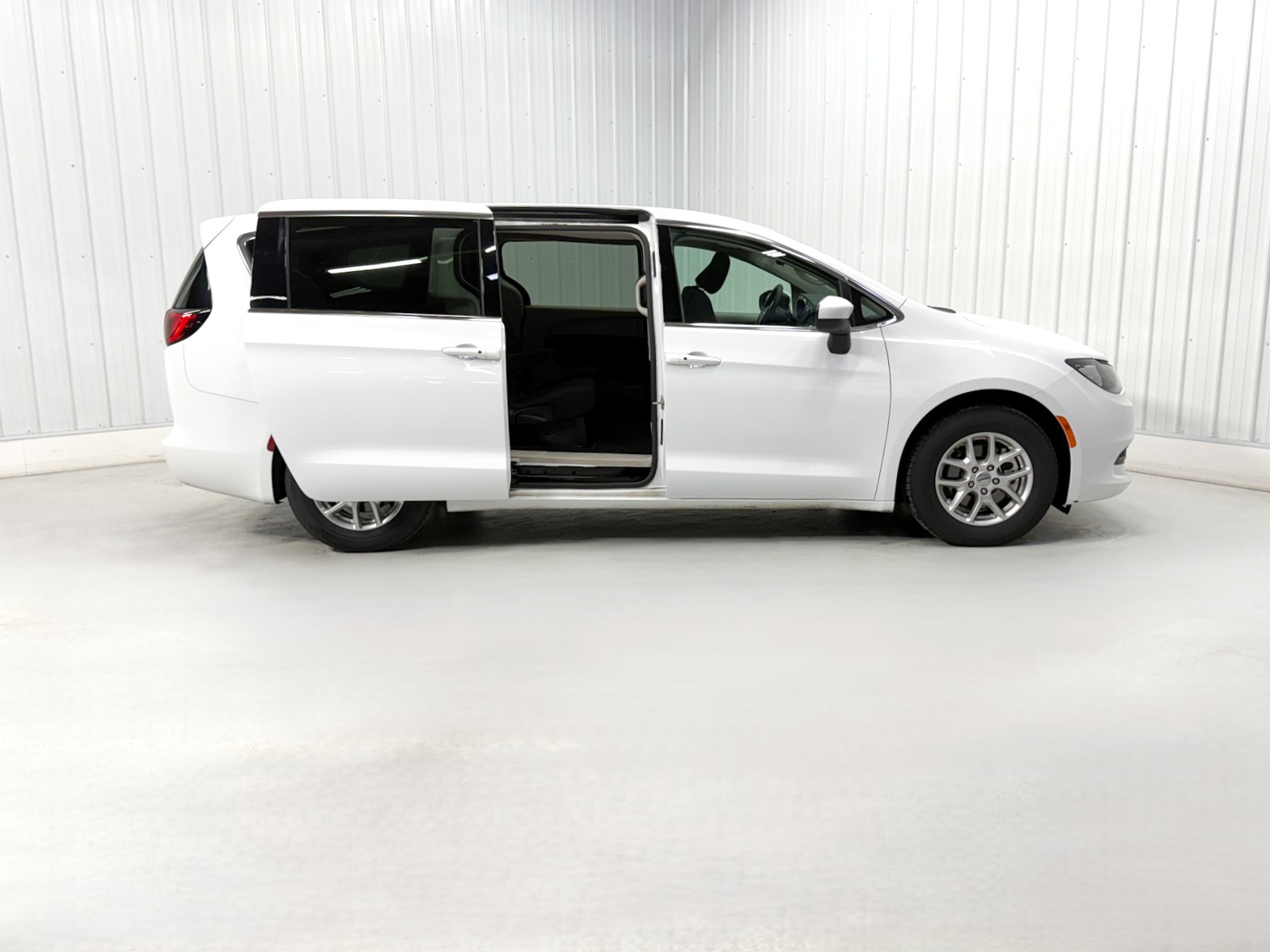 CHRYSLER VOYAGER LX