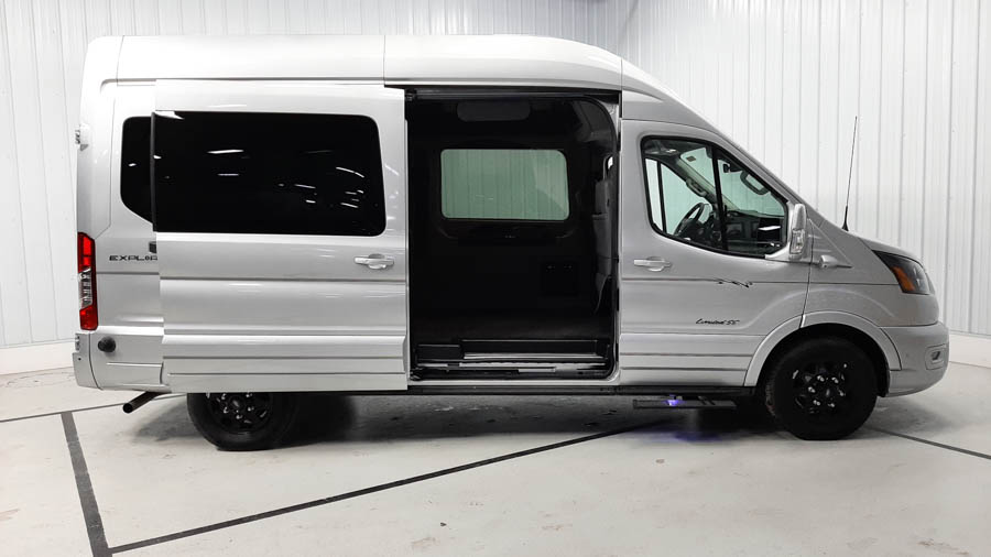 FORD TRANSIT 350HR AWD