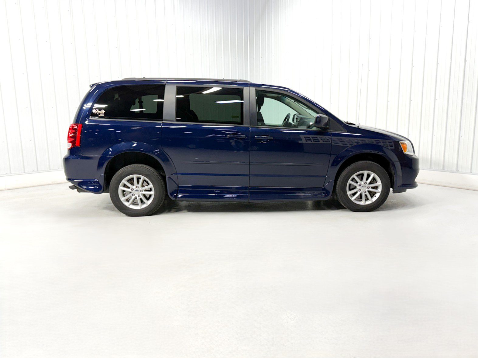 Used 2016 Dodge Grand Caravan SXT with VIN 2C4RDGCG6GR180114 for sale in Savage, Minnesota