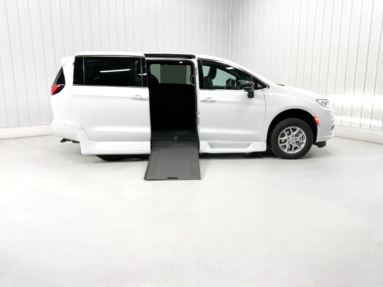 CHRYSLER PACIFICA SELECT