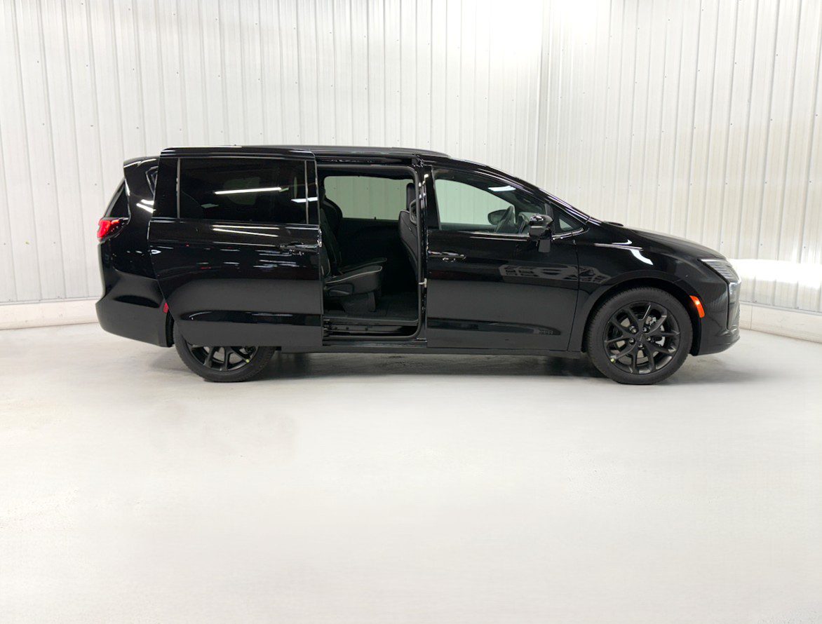 CHRYSLER PACIFICA LTD