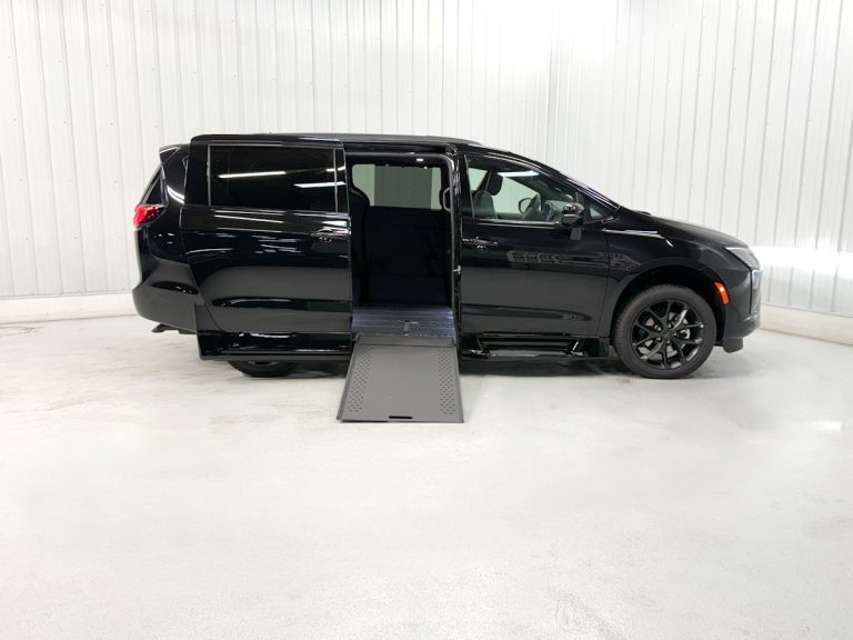 CHRYSLER PACIFICA LTD