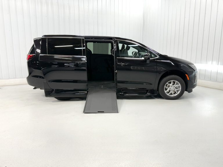 CHRYSLER PACIFICA SELECT