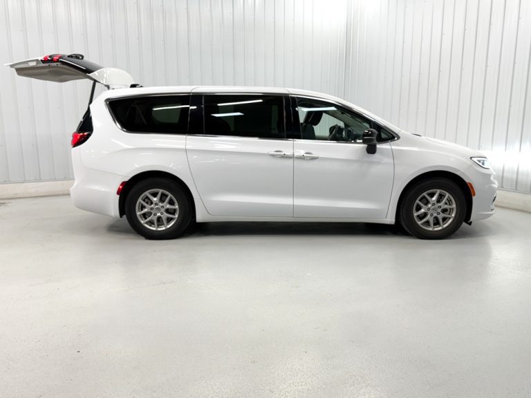 CHRYSLER PACIFICA TOURING L